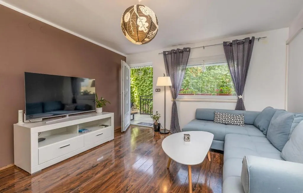 Karla Apartment Selce